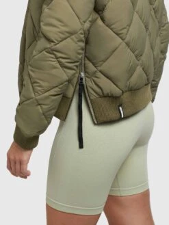 Khujo Jacke LEONA In Olivgrün -Khujo Geschäft khujo jacke leona in olivgrun 7